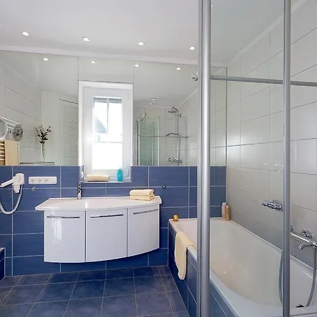 Haus 171, Kiefernweg 1